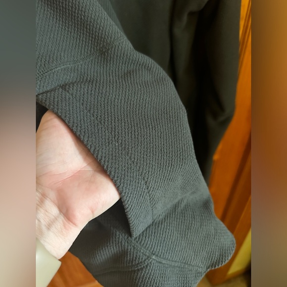 Under Armour Quarter Zip - Picture 5 of 7